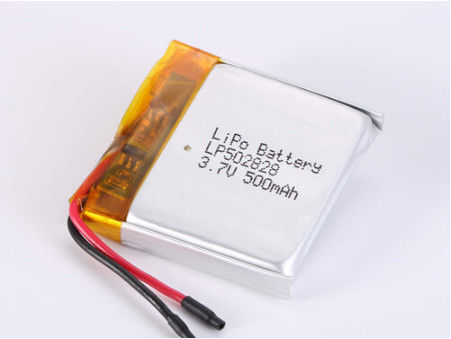 LP502828 3.7V باتری پلیمر لیتیوم 500MAH با JST / نوع اتصال سفارشی و گواهینامه ROHS ولتاژ 3.7V مواد آنود دیگر
